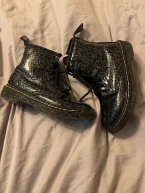 Dr martens kids black and silver glitter boots size 13 girls